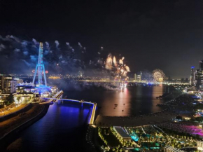 Amazing Seaview/Dubai Eye facing apartment